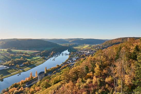 Blick von Burg Hornberg zur Schleuse